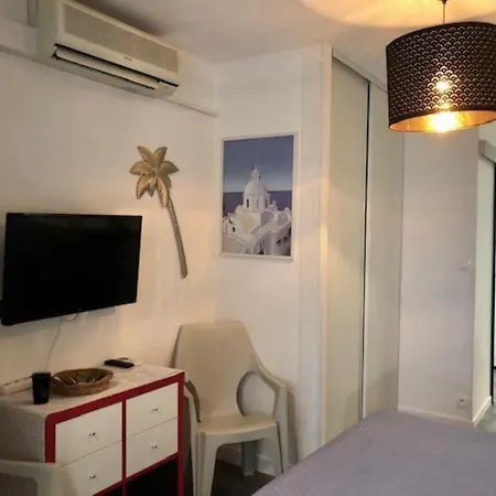 303, Heliopolis J Au Village Naturiste * 아그
